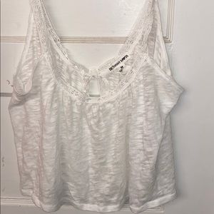 Bethany Mota cropped tank